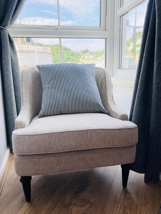 Looe With A View - Entire Apartment With Free Allocated Parking Екстер'єр фото